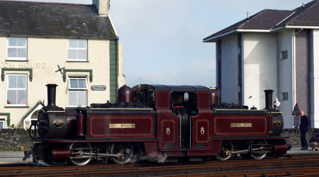 Merddin Emrys at Porthmadog