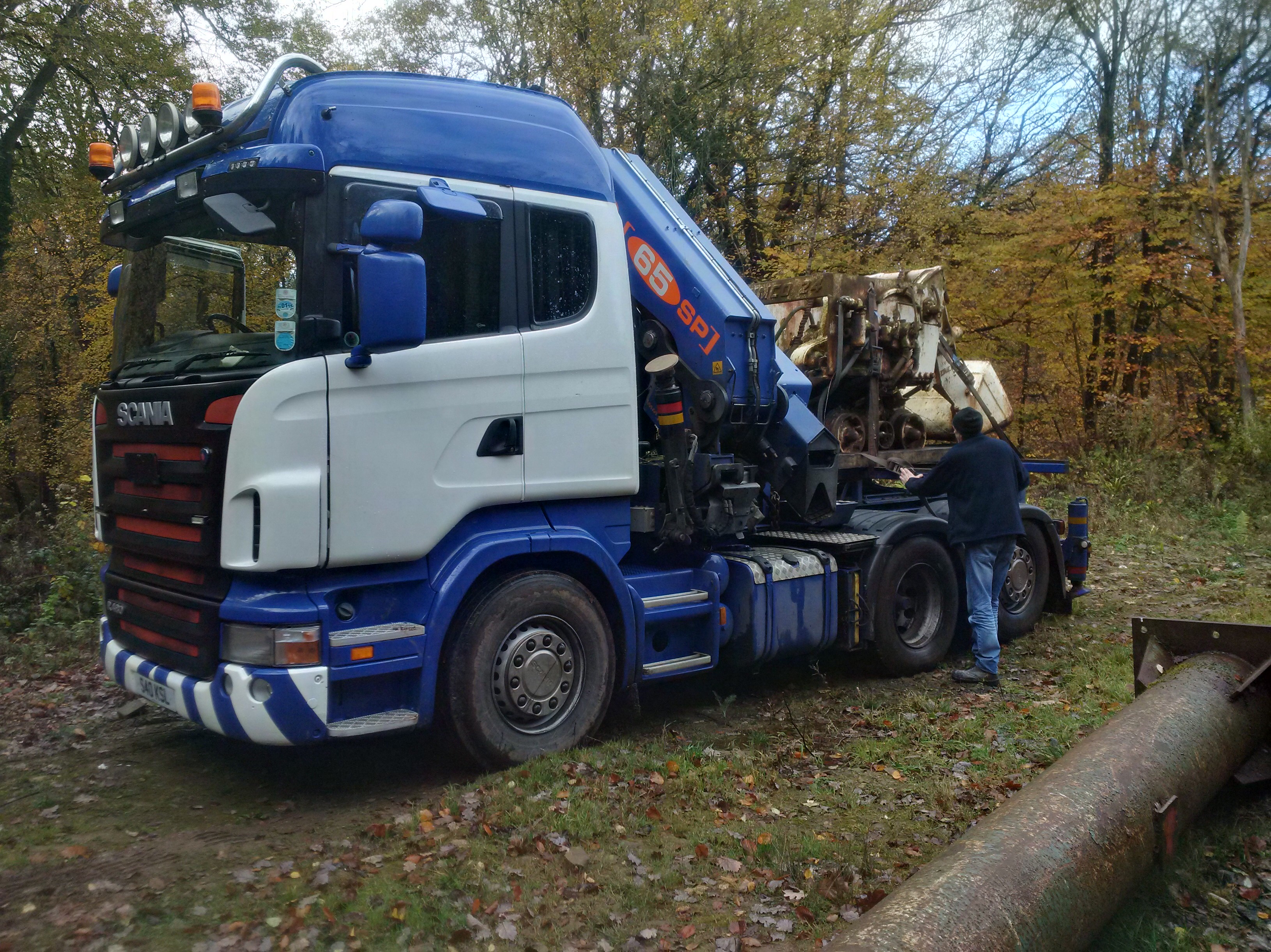 Eimco 24 arrives on Hiab tractor unit