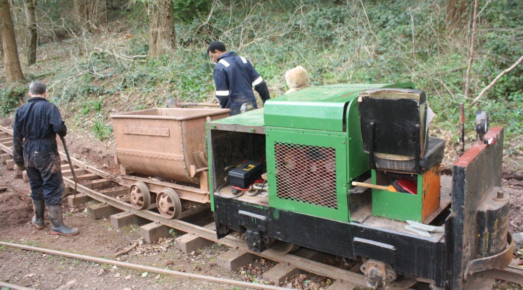 Simplex with tipper wagon